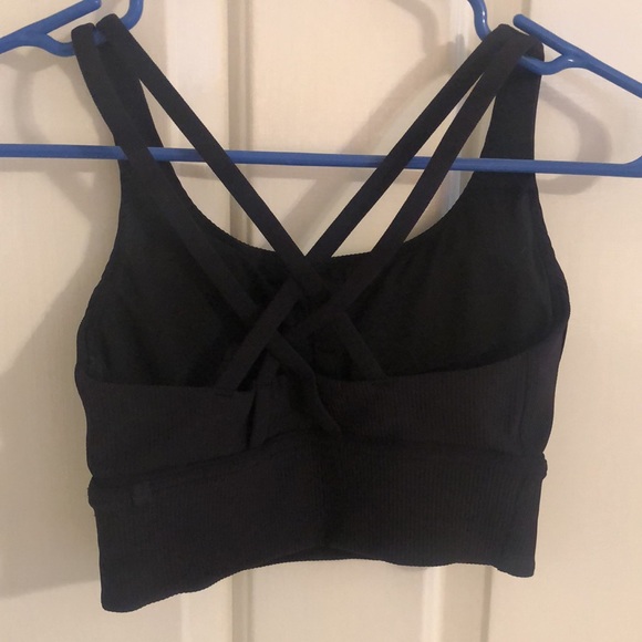 Lululemon bra with removable padding - Picture 3 of 5